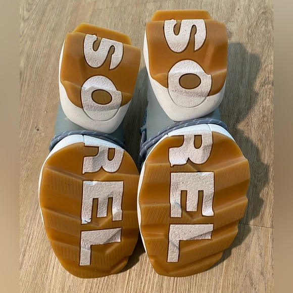 Sorel Women's Kinetic Impact Lace Shoe | Size 7 | Crushed Blue / White - Picture 4 of 10